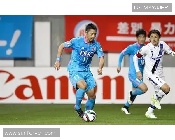 鸟栖砂岩与大阪樱花的激烈对决谁能在赛场上笑到最后