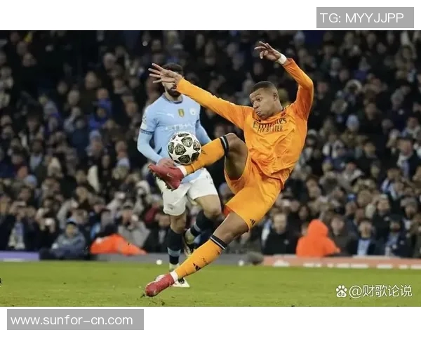 03年欧冠经典对决曼联与皇马的巅峰对抗回顾